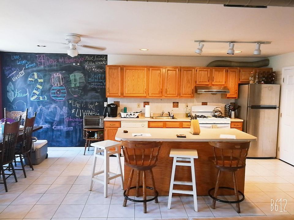 1st image of 208 Market St Floor 4