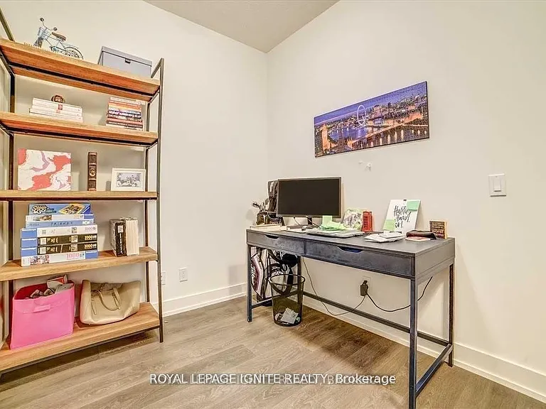 278 Buchanan Dr #523E — Photo 8