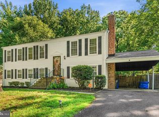 8721 Valley Dr, Waldorf, MD 20603