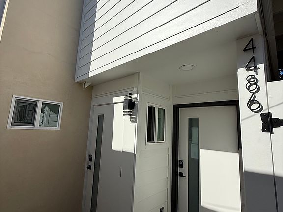 2nd image of 4486 Georgia St