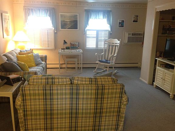 3rd image of 3505 Bay Ave #3505