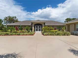 10800 Winterview Dr, Naples, FL 34109