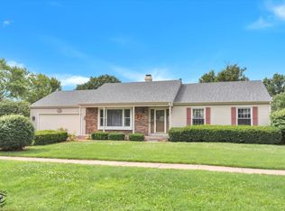 120 Strawberry Ln, Yorkville, IL 60560