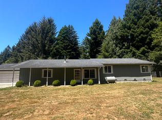 395 Mud Hen Rd, Crescent City, CA 95531