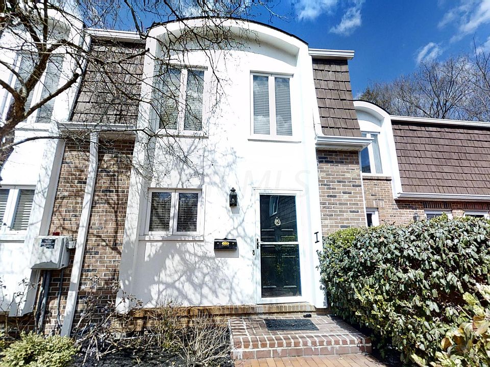 1st image of 108 E Dublin Granville Rd #9