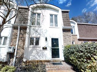 108 E Dublin Granville Rd #9, Worthington, OH 43085