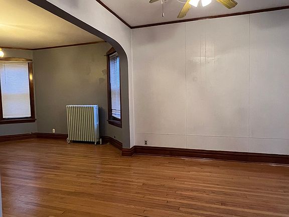 3rd image of 2844 W Dickens Ave Floor 1