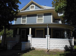 337 Crawford St, Clay Center, KS 67432