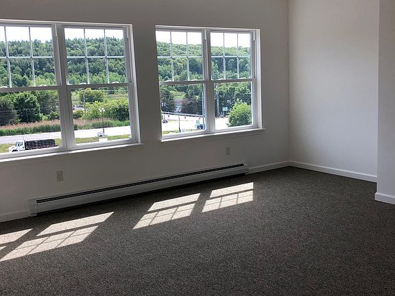 5th image of 100 Griffin Ln Unit 302