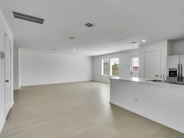 31404 Pratola Serra Cir — Photo 24