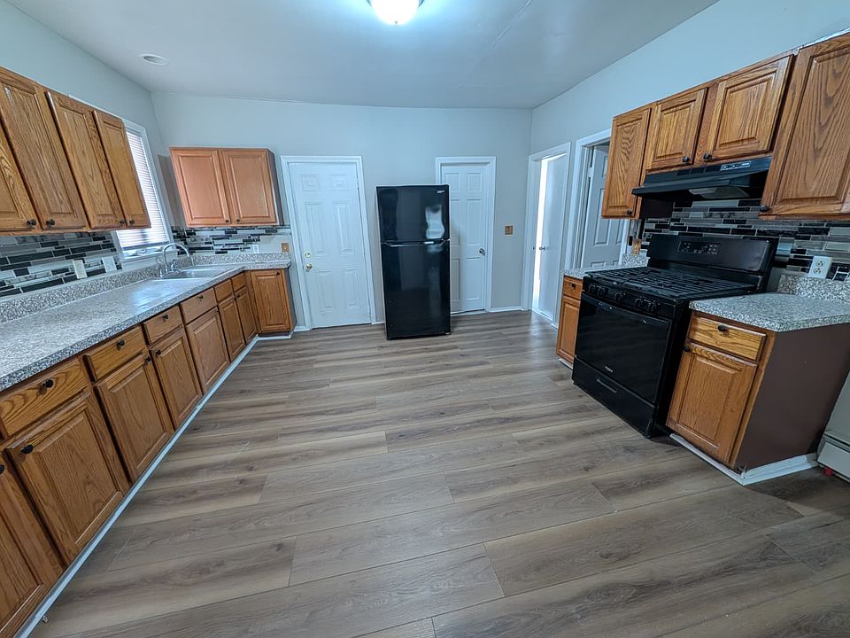 1st image of 8 Arch St #1A
