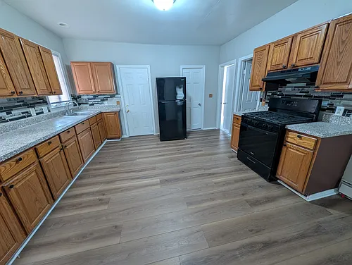8 Arch St #1A Photo 1