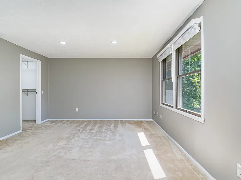 20 Garrison Dr — Photo 11