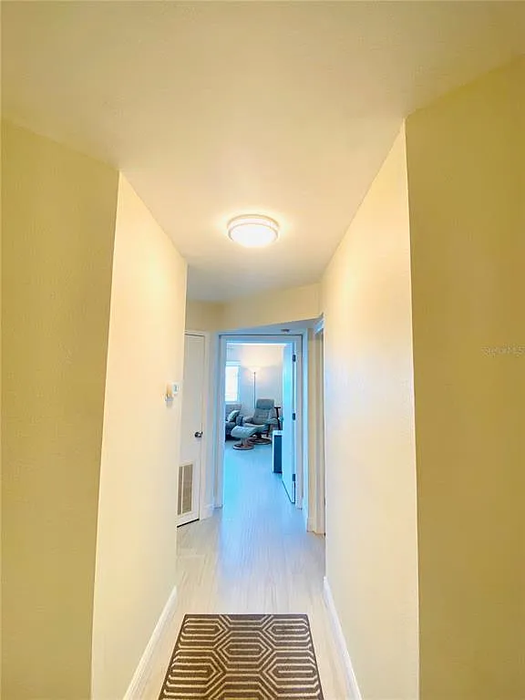 1515 Pinellas Bayway S — Photo 3