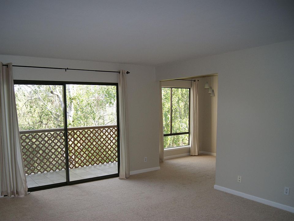 1st image of 460 N Civic Dr APT 307