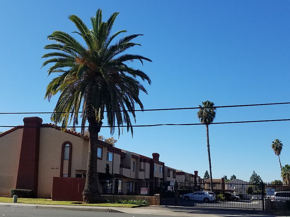 1st image of 610 S Mollison Ave Unit E