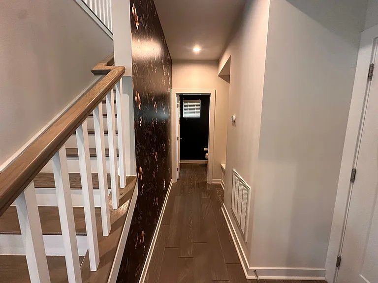 1668 Burtonwood Dr — Photo 17
