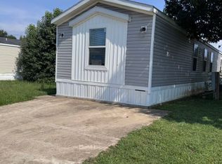 1855 S Wilson Rd, Radcliff, KY 40160
