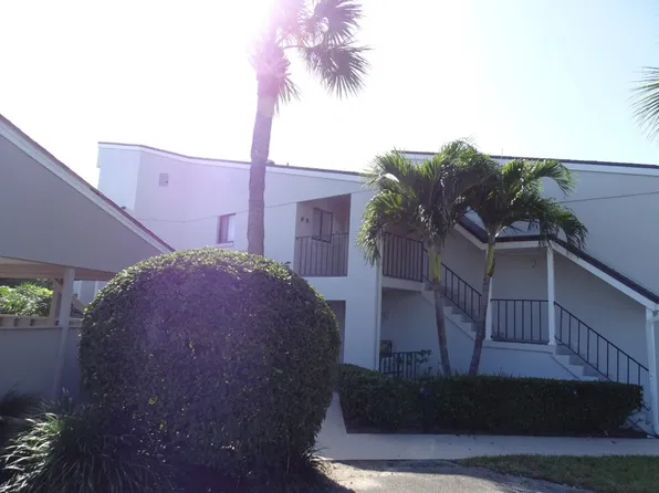 2155 Galleon Dr, Vero Beach, FL 32963