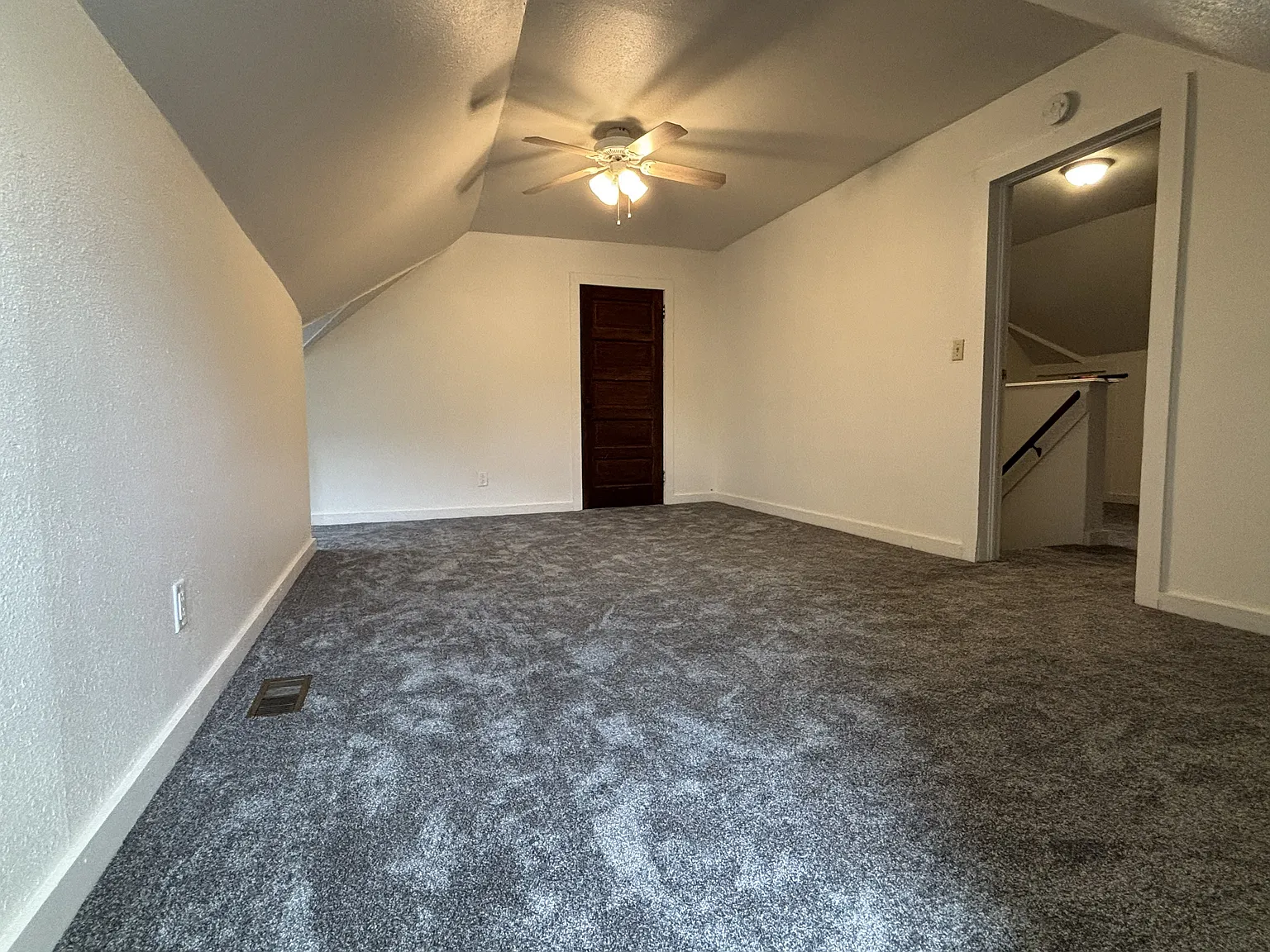 3 bed, 1700 sqft, $1,350 — Photo 3