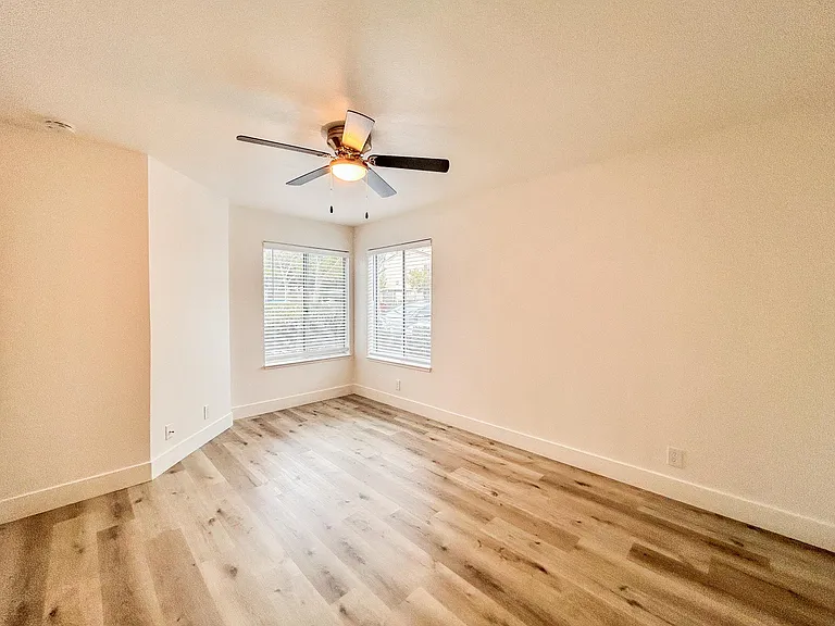 Parkview Apartments — Photo 51