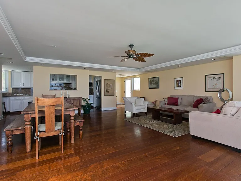 3065 Kalakaua Ave #8 — Photo 6