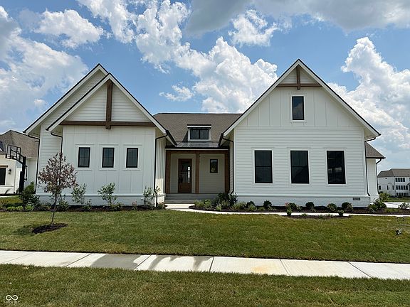 2nd image of 15929 Sonnet Park Ln