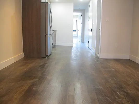 Rented by P Management | media 29