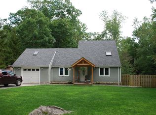 3827 Lumberjack Dr, East Stroudsburg, PA 18302