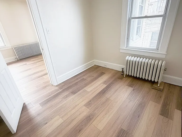 35 Hill St #B — Photo 8