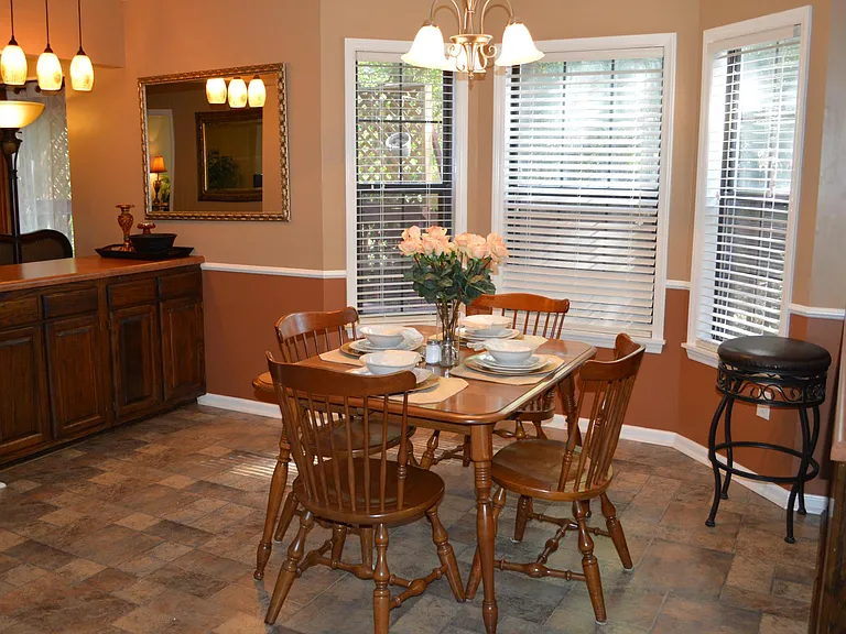 4167 Greenview Ct — Photo 33