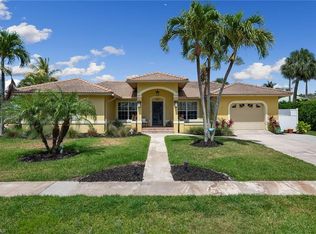 819 Buttonwood Ct, Marco Island, FL 34145