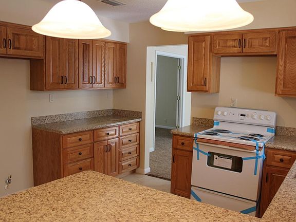 2nd image of 198 Mango Dr