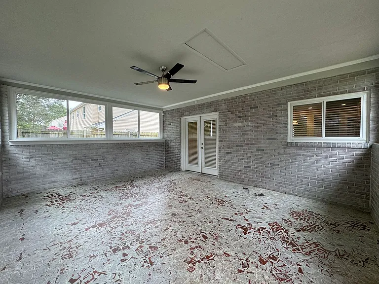 5828 Susquehanna Dr — Photo 16