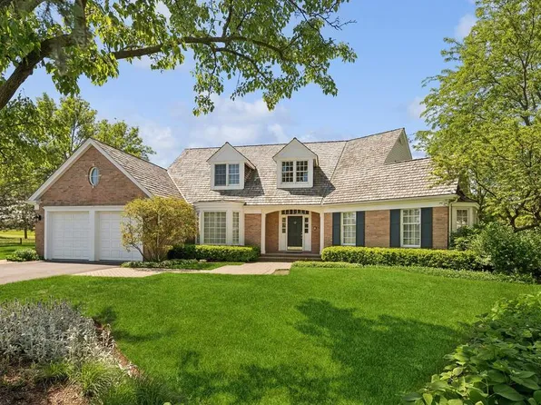 350 Meadow Lake Ln, Lake Forest, IL 60045