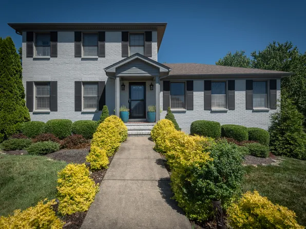 126 S Hill Rd, Versailles, KY 40383