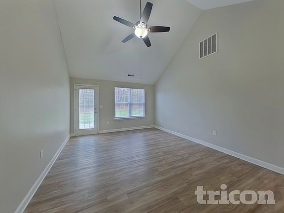 2nd image of 416 Leecrest Dr