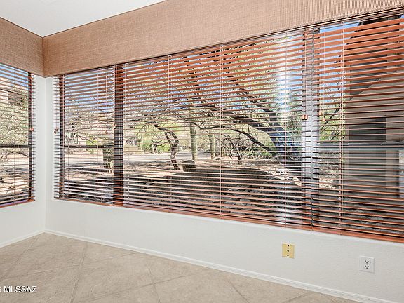 3rd image of 6655 N Canyon Crest Dr #Drive26103