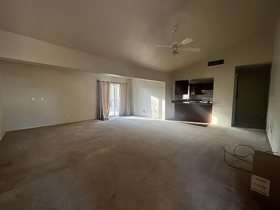 4th image of 362 Riverfront Driveunit #B