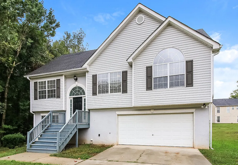 422 Limerick Way