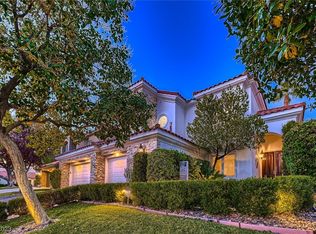 8744 Double Eagle Dr, Las Vegas, NV 89117