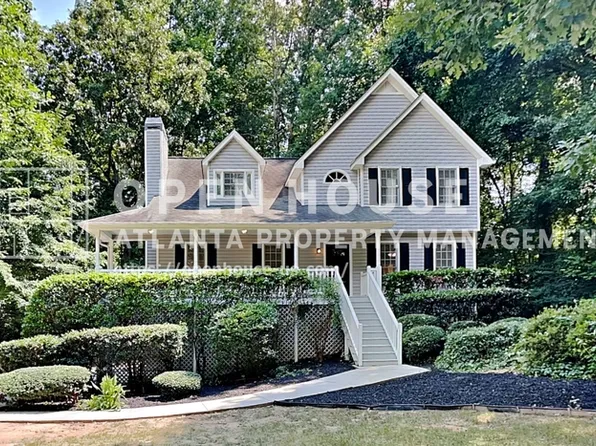328 Abbington Ln, Douglasville, GA 30134