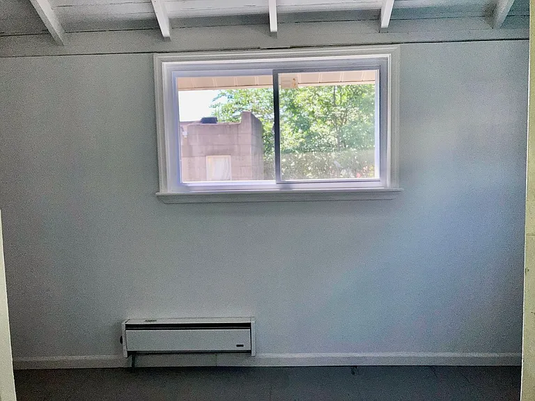 1122 S Broad St — Photo 12