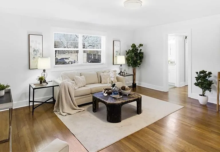 3660 Peachtree Rd NE #3H — Photo 2