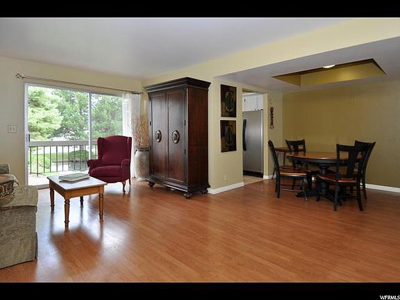 3rd image of 1557 E Waterbury Dr Unit C
