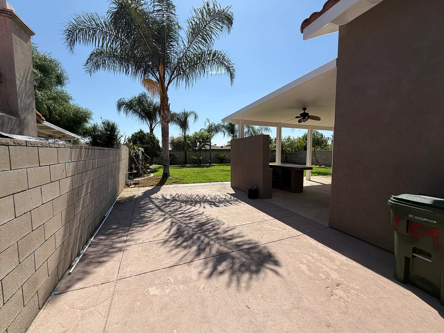 4 bed, 2.5 bath, 2108 sqft, $4,000 — Photo 3