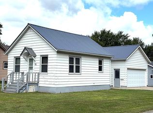 200 W 6th St, Adrian, MN 56110