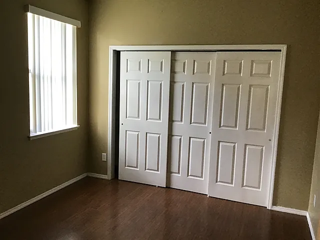 922 Lake Biscayne Way — Photo 13