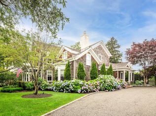 135 Meeting House Ln, Southampton, NY 11968