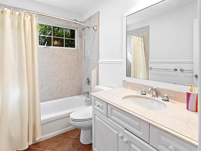 565 Wainscott Northwest Rd — Photo 12